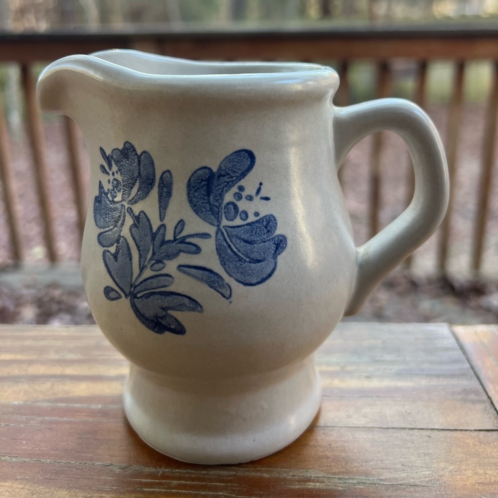 PLATZGRAFF Vintage 1970’s Yorktown Creamer Gravy Cornflower Blue 10z Pitcher